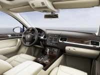 2015 Volkswagen Touareg Interior