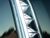 cadillac-elmiraj-concept-headlight