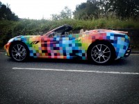 ferrari-california-gets-rainbow-checkered-wrap_3