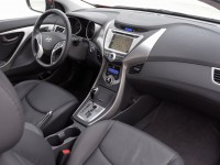 hyundai elantra interior