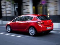 opel-astra-hatch